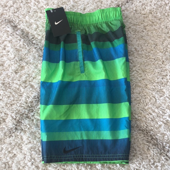 NWT Nike Boys Volley Swim Shorts / Swim Trunks Size Small - Picture 9 of 9